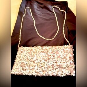 Elegant Silver Sequin Clutch